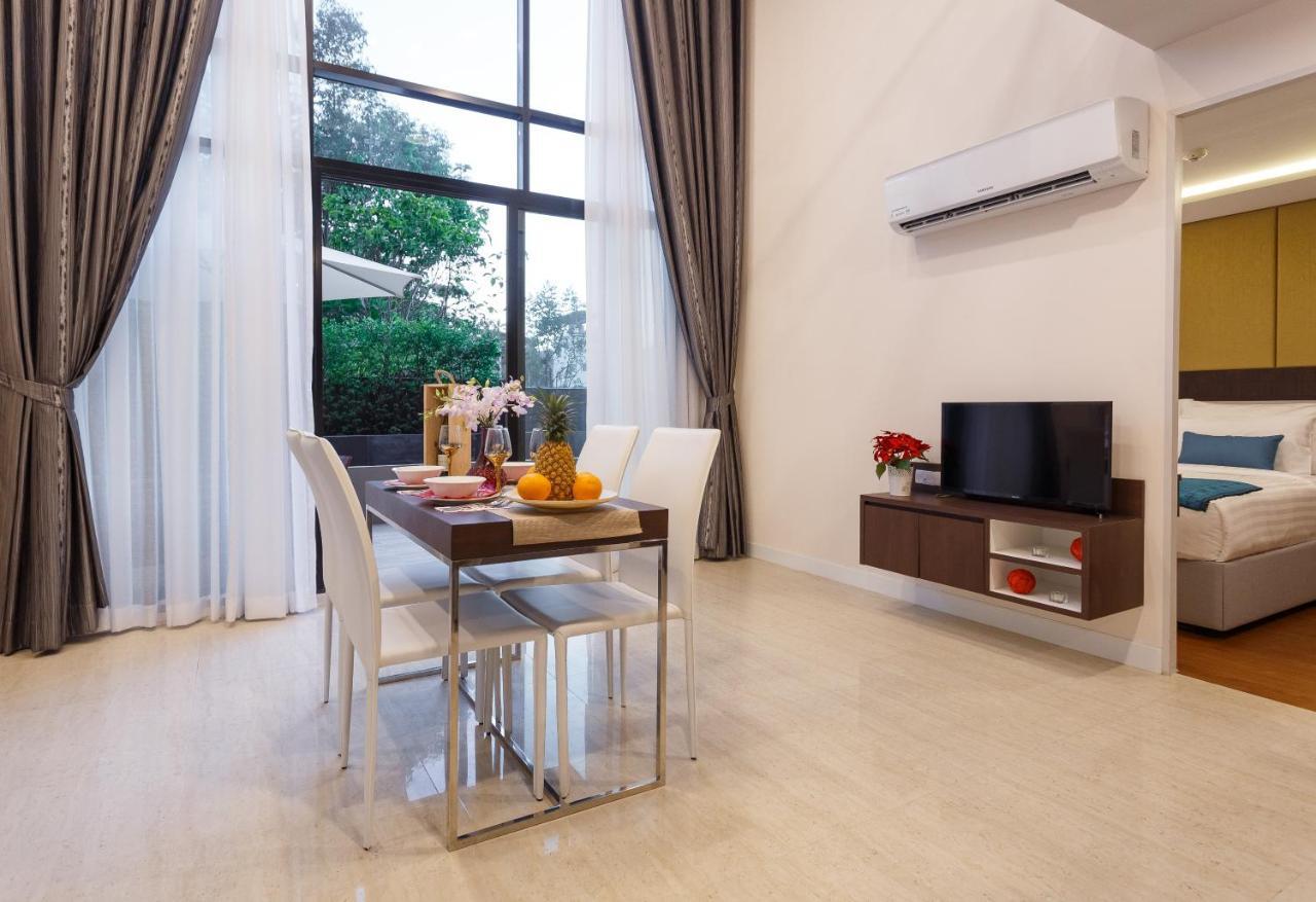 The Aristo By Holy Cow, 2-Br Loft, 90 M2, Pool View Appartement Surin Beach  Buitenkant foto